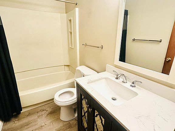 5th image of 230 Prestwick Dr #5