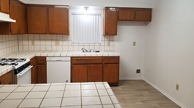 3rd image of 15135 S Budlong Ave #3