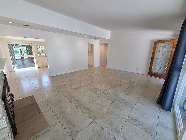 317 Agnus Dr — Photo 7
