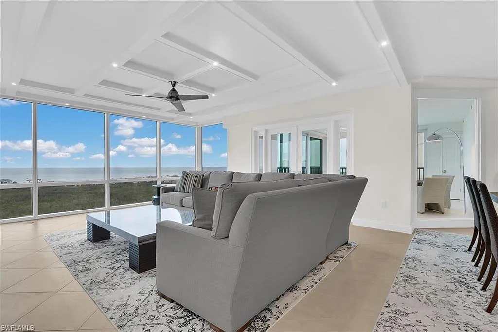 3 bed, 3.0 bath, 2500 sqft, $17,500 — Photo 3