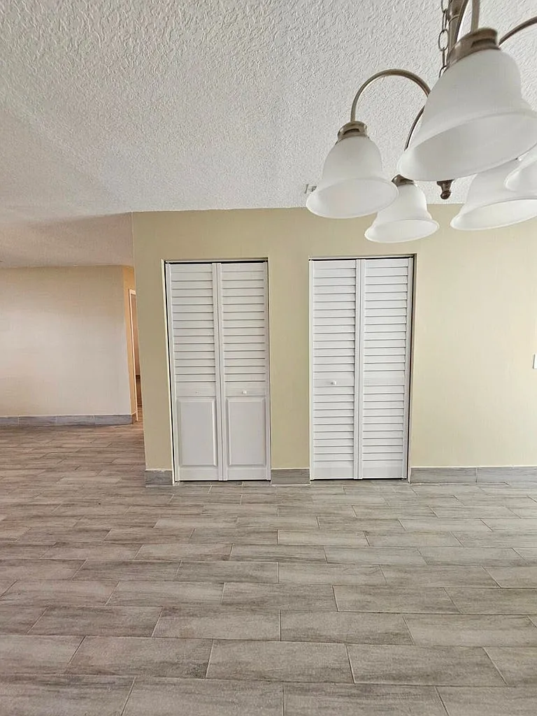 3 bed, 1312 sqft, $2,400 — Photo 2