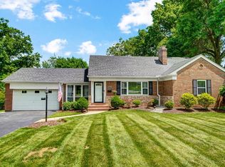 1738 Linneman Rd, Cincinnati, OH 45238