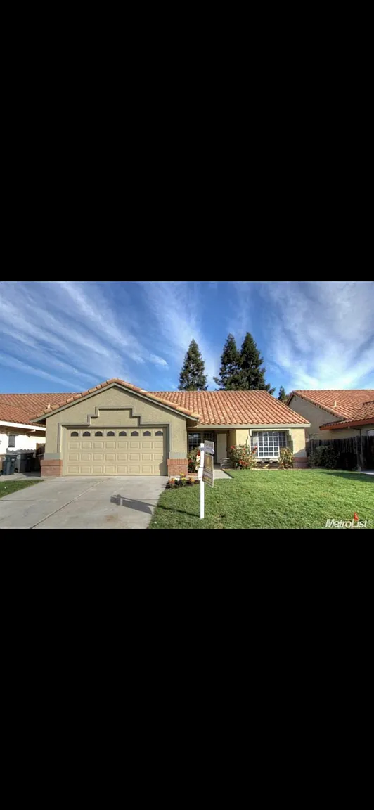 4717 Tegan Rd photo 1