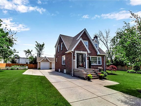 3rd image of 49 Kettering Dr
