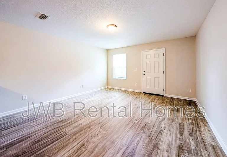 8493 McGirts Village Ln — Photo 3