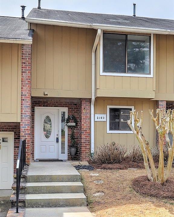 1st image of 2163 Palmyra Dr
