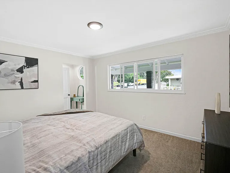 7 Newhall St — Photo 13