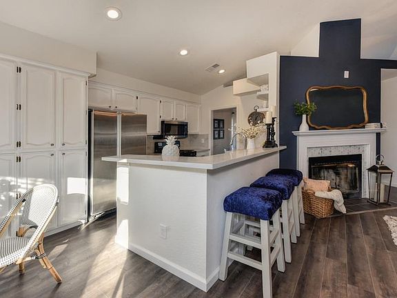 4th image of 9372 Bowmont Way
