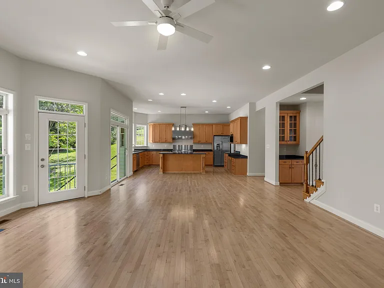 9724 Centennial Meadows Ln — Photo 12