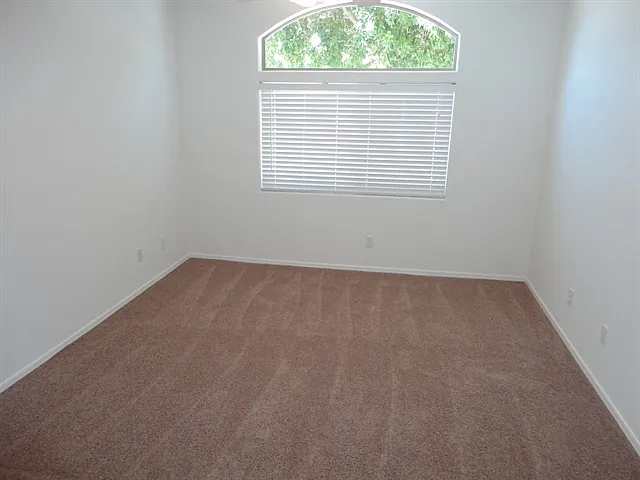 5839 E Nathan St — Photo 14