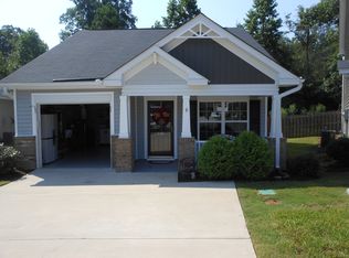 145 Cambridge Hill Dr, Lexington, SC 29072