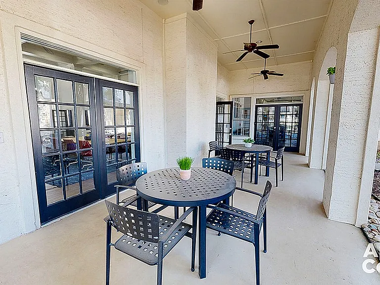 Outdoor Workspace
