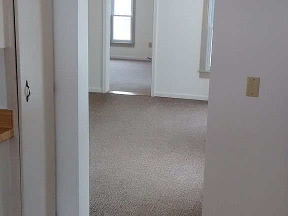 3rd image of 412 E Huron Ave