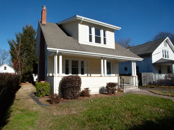 93 Hollister Street, Manchester, CT 06042