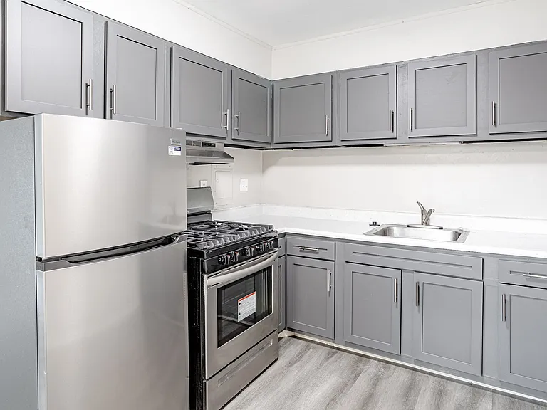 Coventry Place Apartments — Photo 7