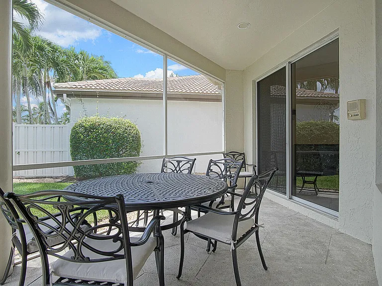 8176 Quail Meadow Way — Photo 32