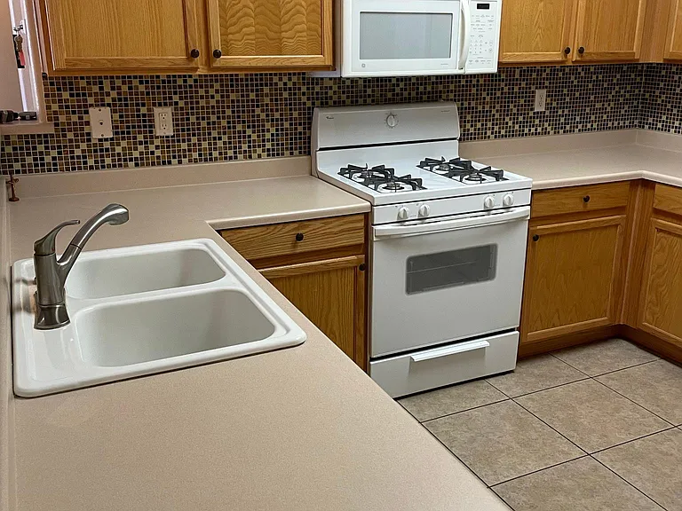 904 Domnus Ln #105 — Photo 14