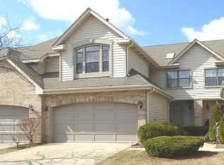 202 Benton Ln, Bloomingdale, IL