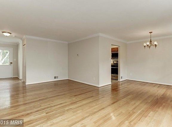 4th image of 8222 Chancery Ct