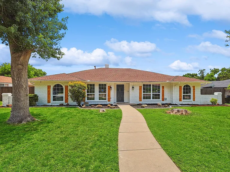 1012 Cloverdale Ln — Photo 43