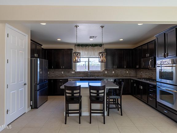 4th image of 1697 N 160TH Avenue