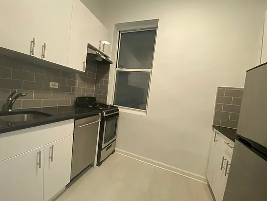 Rented by Dynamik Realty | media 13