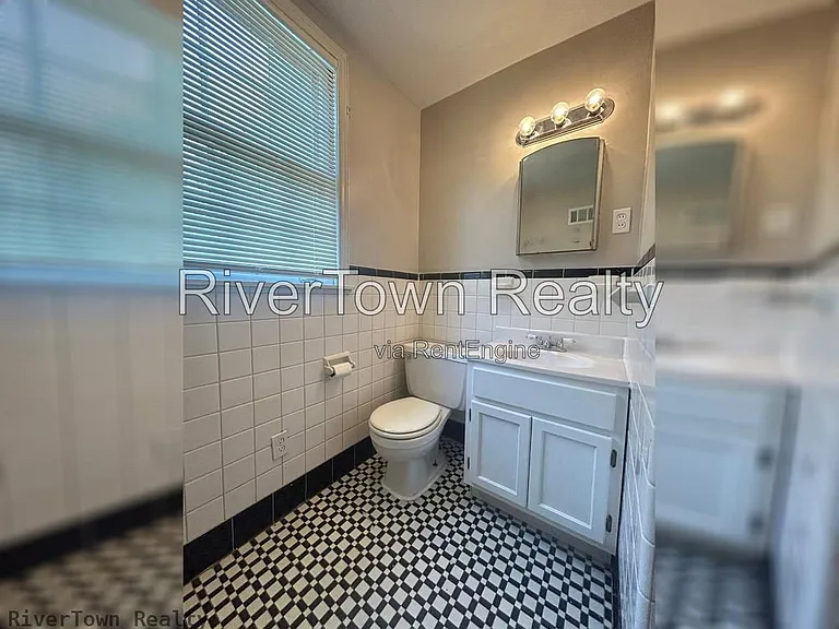 3570 Poplar Ave — Photo 16