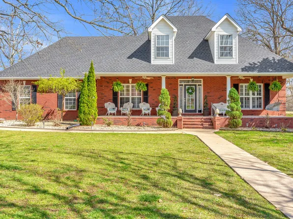 303 Thelma Dr, Bell Buckle, TN 37020