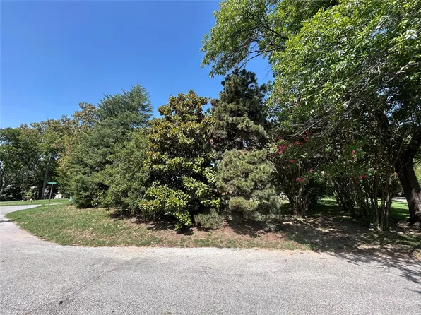 4727 S Yorktown Pl, Tulsa, OK 74105