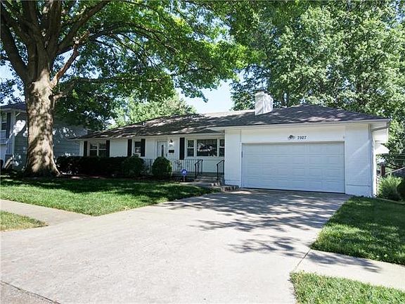 2nd image of 7927 Freeman Ave
