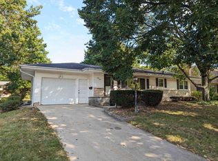 69 N Westwood Ave, Freeport, IL 61032