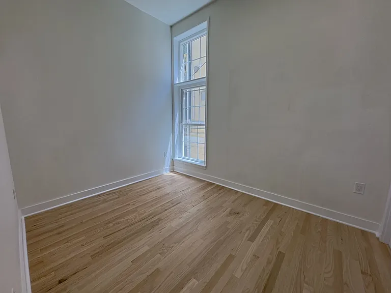 2013 Green St #2 — Photo 19