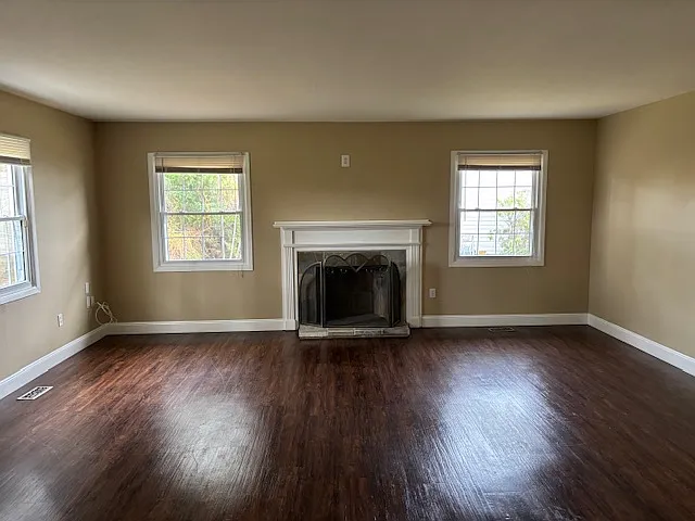 70 Eddington Ln — Photo 3