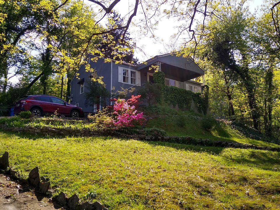 1st image of 3406 Dell Trl