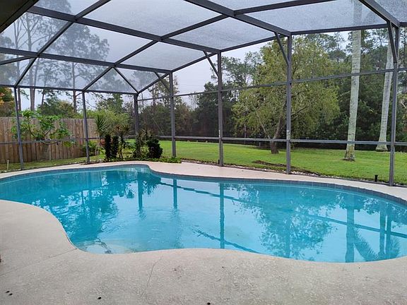 5th image of 437 Lakeshore Dr