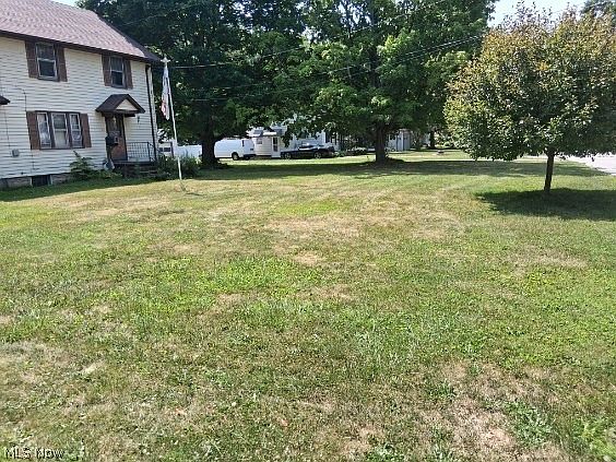 1st image of 90 Overlook Rd