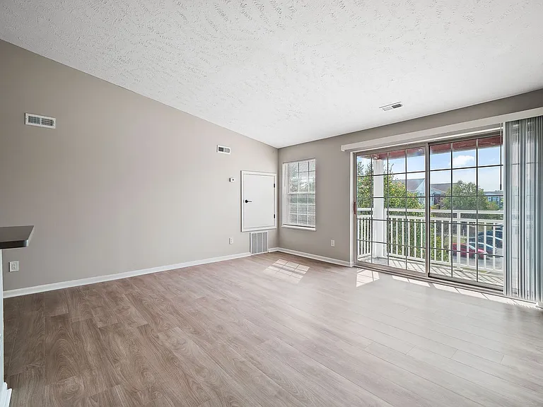 Cherry Tree Village Apartments — Photo 171