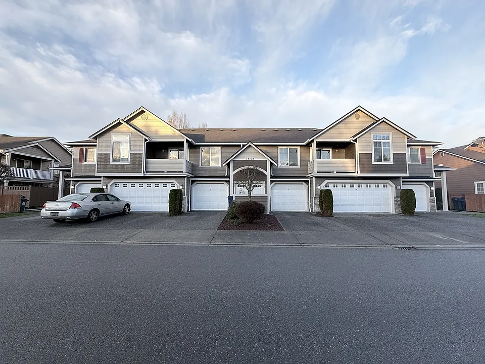 14702 50th Dr NE #201