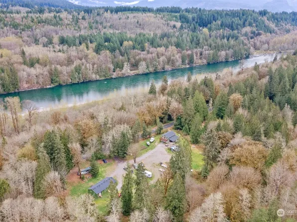 49924 Concrete Sauk Valley Road, Concrete, WA 98237