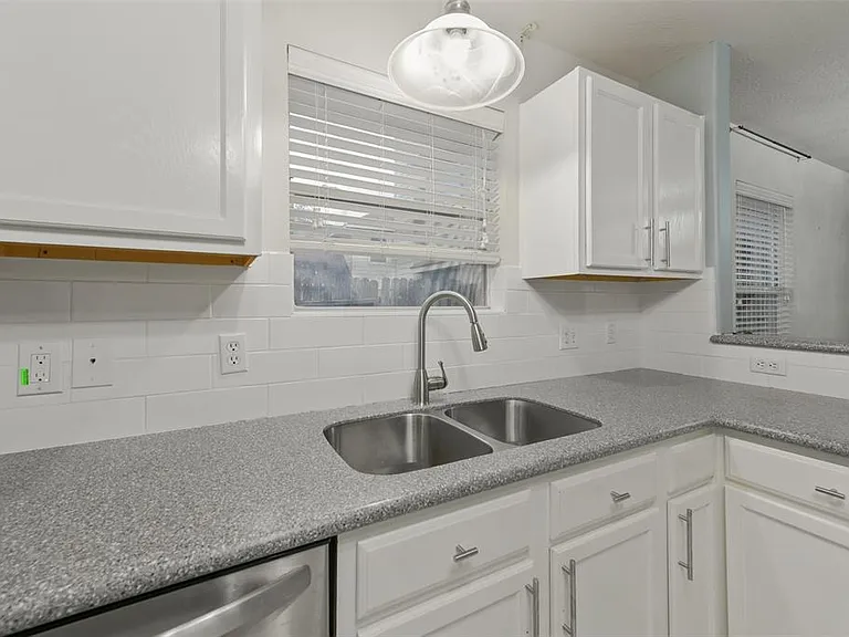 9523 Wyatt Oak Ln — Photo 21