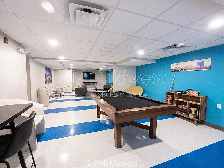 Priscilla Apartments — Photo 36