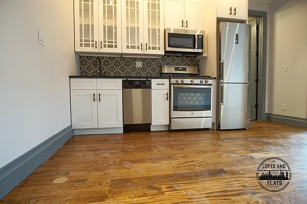 Rented by Lofts and Flats LLC | media 31