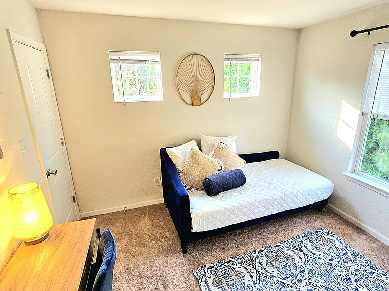 1600 Gold Finch Ct — Photo 37