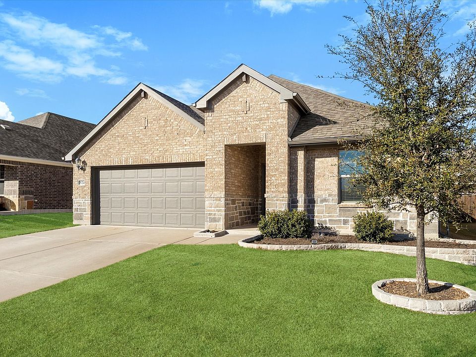 1st image of 524 Deer Canyon Way