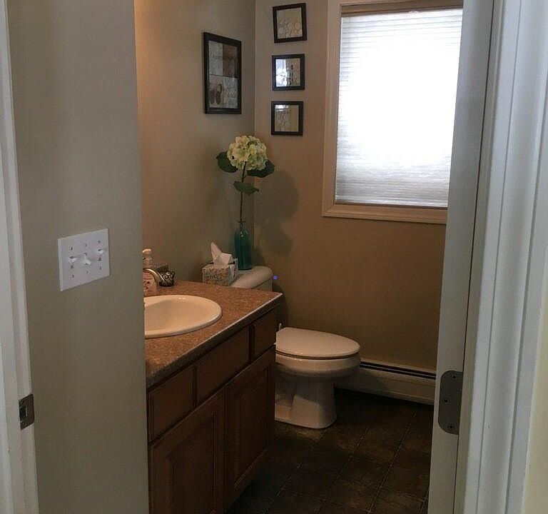 downstairs half bathroom