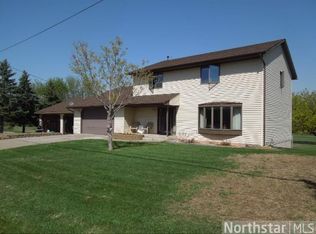2550 Snelling Ave N, Roseville, MN 55113