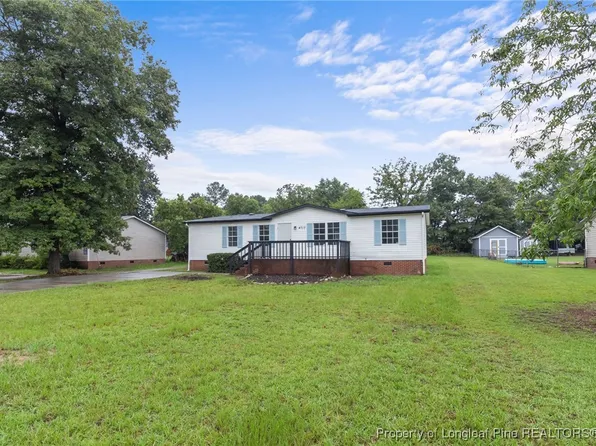 4717 Desert Ridge Rd, Parkton, NC 28371