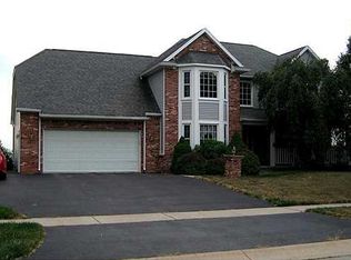 26301 Catawba Dr, Perrysburg, OH 43551