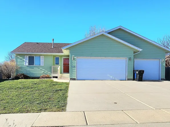 409 Claudia Ave, Harrisburg, SD 57032