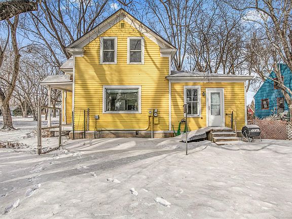 3rd image of 407 N 11th St